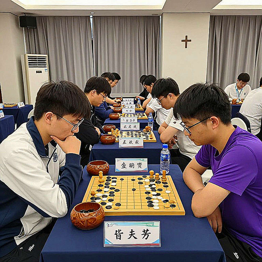 Olympiad cờ vua: Gukesh ngồi bàn 4, Humpy dẫn dắt đội nữ Ấn Độ