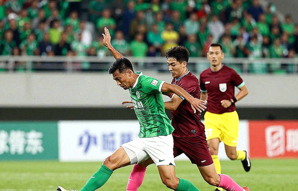 Kyrgyzstan thắng 4-0 rồi về nước: Aichi-Nagoya và những tấm vé không đo bằng bàn thắng