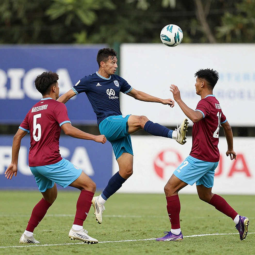 Từ J1 xuống J2 bị gọi là 'quá sốc': CĐV Shimizu S-Pulse đau lòng vì sao cầu thủ trưởng thành từ lò đào tạo quyết định rời đi